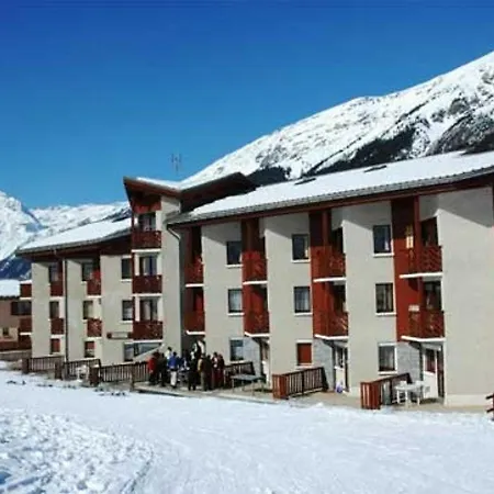 Pour 6 Personnes Au Pied Des Pistes A Val Cenis - Fr-1-508-264 *